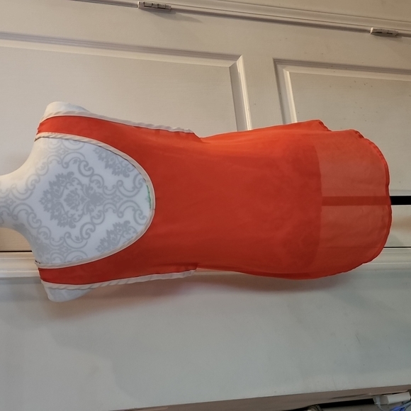 EUC!!! Sheer Side Cutout Droptail Tank 100% Polyester - Picture 2 of 5